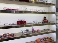 -视野联行眼镜蔡司·依视路官方授权店(顺城店)
