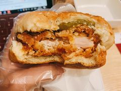 香辣鸡腿堡-北大家园食堂