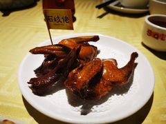招牌烤乳鸽-石岐佬中山菜馆(张溪店)