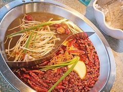 -茅草房·河畔园林火锅