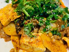 -成都你六姐·牛肉冒菜(城市集市合生汇店)