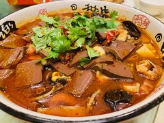 毛血旺-燕风楼烤鸭店(建设总店)