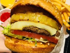 -The Habit Burger Grill 哈比特汉堡(复兴soho店)