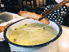 炸猪排-十八家面馆(均瑶店)