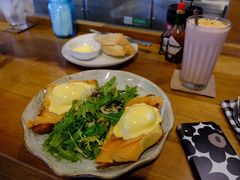 熏三文鱼班尼迪克蛋-ROAST coffee & eatery