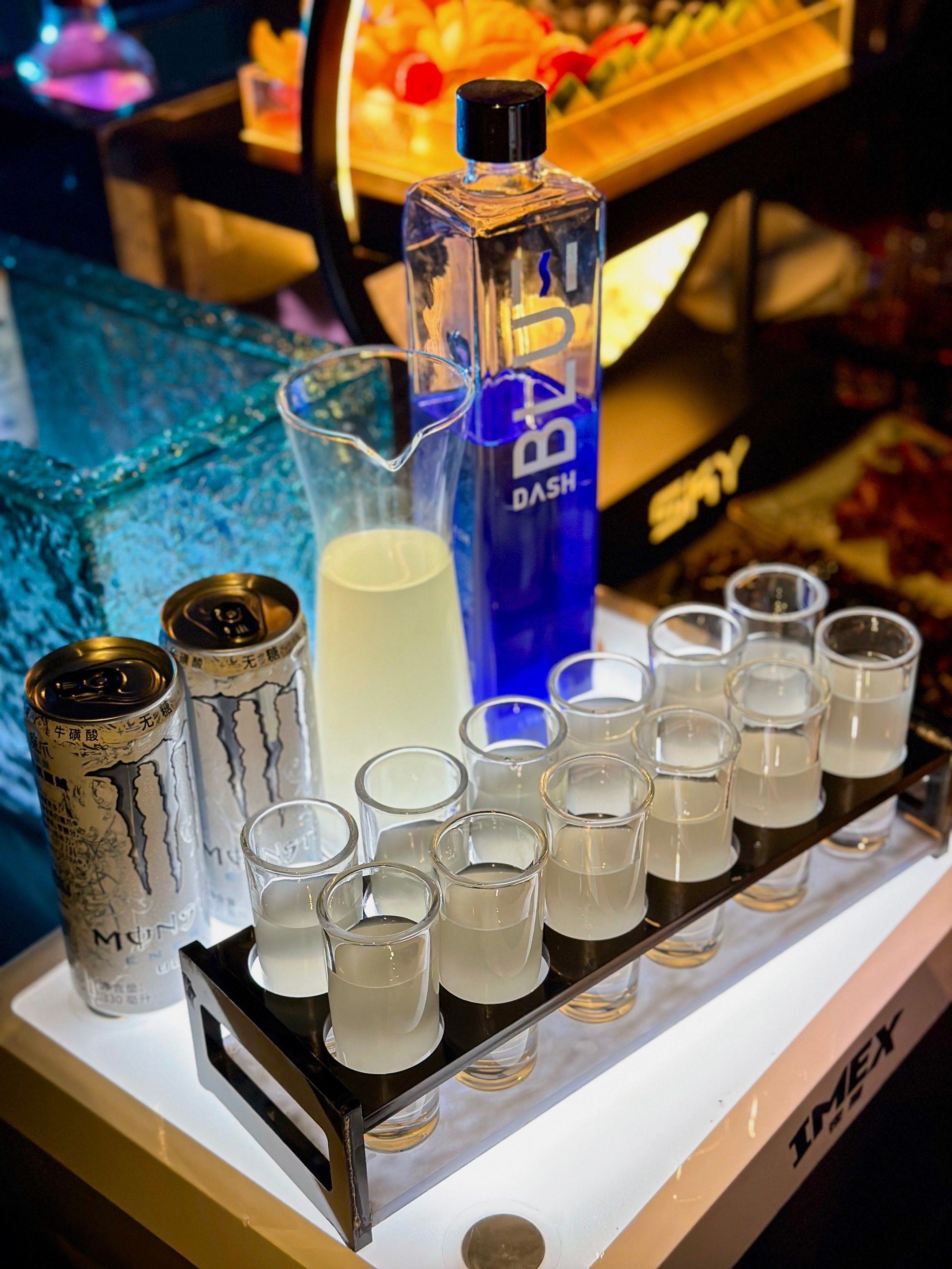 乐山酒吧sky|91没有夜生活的旅游是不完美的