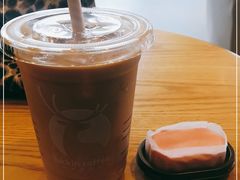 -瑞幸咖啡(杭州绿地中央店)