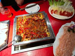 -二荆条·蜀鲜汇城市森林火锅