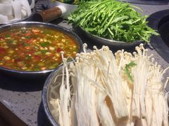 -山河屯铁锅炖(哈西站店)