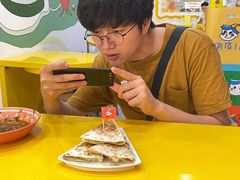 -嗨皮儿·现蒸面皮(抄纸巷店)