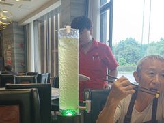 -忘情水鱼头·鲜鱼火锅(滨江中路店)