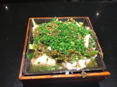 烫口石锅雪花鱼-老头儿油爆虾·知味杭州(爱琴海购物中心)