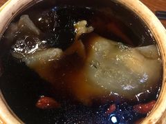 黑蒜竹丝鸡炖花胶-黄祥华养生堂·炖汤·营养蒸饭(岭南天地店)