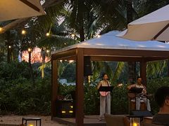 -三亚艾迪逊酒店·海滩烧烤 BARBACOA·现场乐队·浪漫晚餐·烧烤海鲜