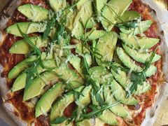 牛油果小姐-Gather pizza