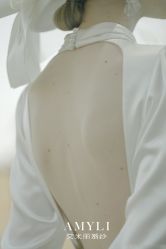 -艾米丽婚纱礼服