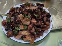 -美顺香食府鱼头老店(雪野湖店)