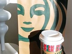 -星巴克臻选(威海威高广场店)