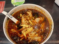 红汤辣荠菜馄饨-熙盛源(凤凰街店)