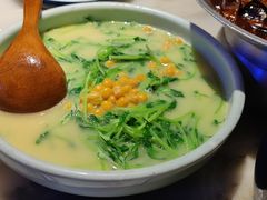 -绿茶餐厅(光谷世界城步行街店)