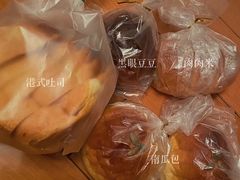 -沁屋面包店(人民东路店)