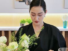 -华凌牛庄西餐厅(乌鲁木齐华凌美爵大饭店)