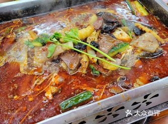 蜀运来香辣烤鱼是一家以香辣烤鱼为特色的餐厅