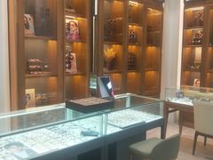 -回瑞眼镜·蔡司·依视路官方授权店(广益路万达店)