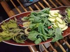 -老牌坊云南鱼豆花火锅(哈西万达店)
