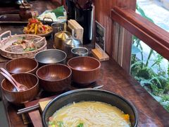 -银米·云南传统过桥米线(双廊黑金冠店)