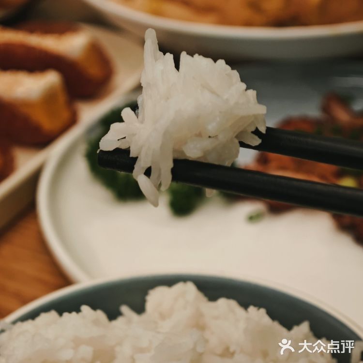 揭秘！这家超多人排队吃的泰国菜，到底好不好吃