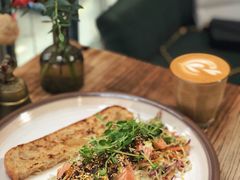 烤三文鱼沙拉-O'mills Sourdough Bakery&Bistro(永嘉路店)