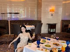 -AZUR聚(香格里拉饭店)