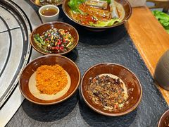 -阿山卓·野生菌火锅·纳西火塘烤肉