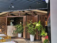 -野山舂·贵州现舂酸汤牛肉(民生路店)