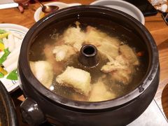 -云海肴·汽锅鸡·云南菜(天山百盛优客店)