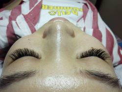 睫毛嫁接-光SPA科技美肤