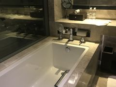 -上海宝华万豪酒店