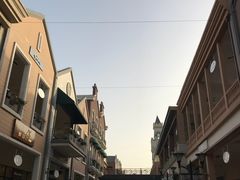 -王府井奥莱临潼小镇(临潼店)