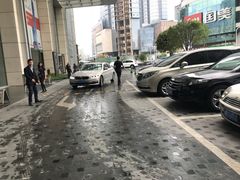 -苏宁广场-停车场