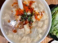 羊肉泡馍-嘻小北·兰州清汤牛肉面(太平洋森活天地店)