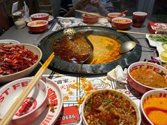 -生活如沸·顺德水牛奶火锅(大学路店)