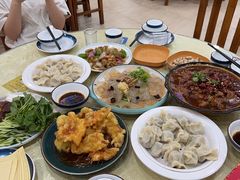 -鹤乡东北菜(崮山路店)