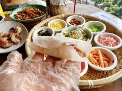 -包整·丝娃娃(一览甲秀楼风景店)