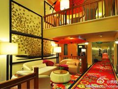 -喜鹊愉家酒店(郑州曼哈顿博览中心地铁站店)