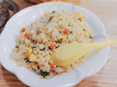 炒饭-江城燕子大排档(江汉路步行街店)