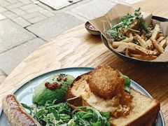 牛油果温泉蛋吐司-O'mills Sourdough Bakery&Bistro(永嘉路店)