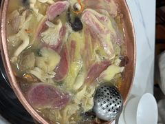 -一朵菌·野生菌探索家火锅(南亚店)
