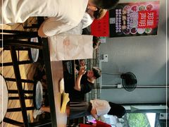-爆炸头阿姨小四川正宗川味小吃(无任何分店)