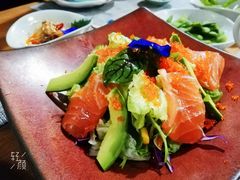 三文鱼油梨沙拉-活鳗饭·鹅肝范儿(高碑店店)